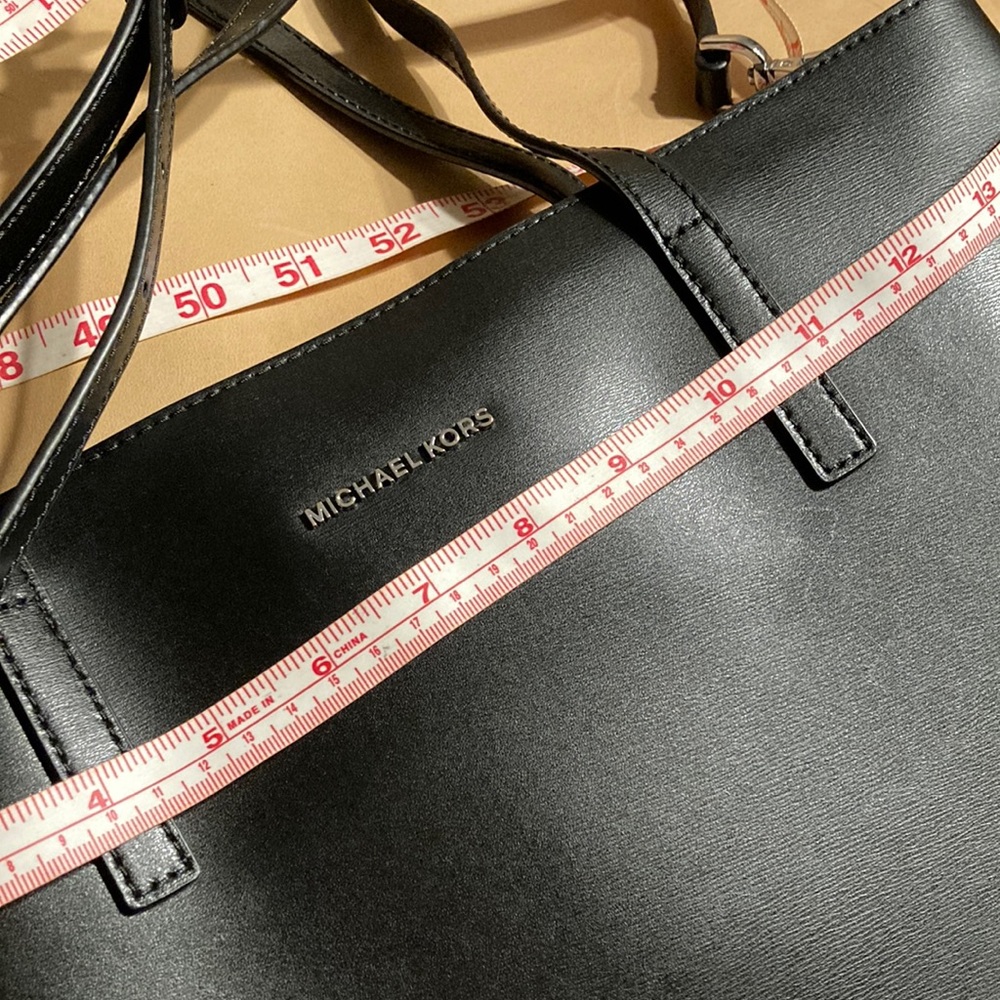 Black leather tote Michael Kors
